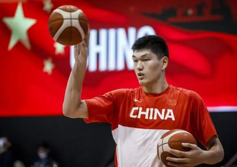 长人林立！中国男篮涌现出5名2米25小巨人，谁能挑起国家队大梁？(1)