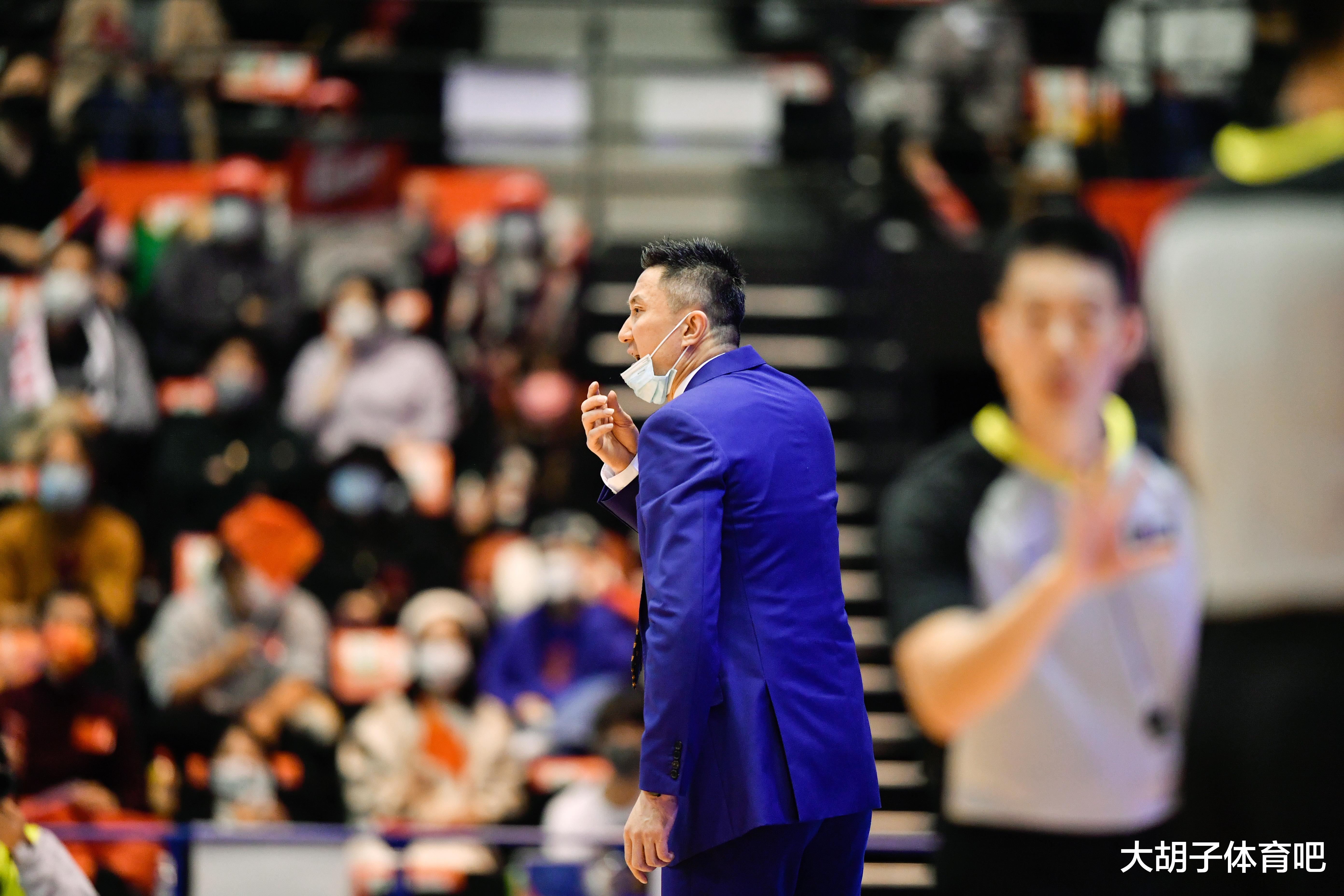 别争了！中国男篮“第1控卫”并非郭艾伦，FIBA意外官宣，太赞了(1)