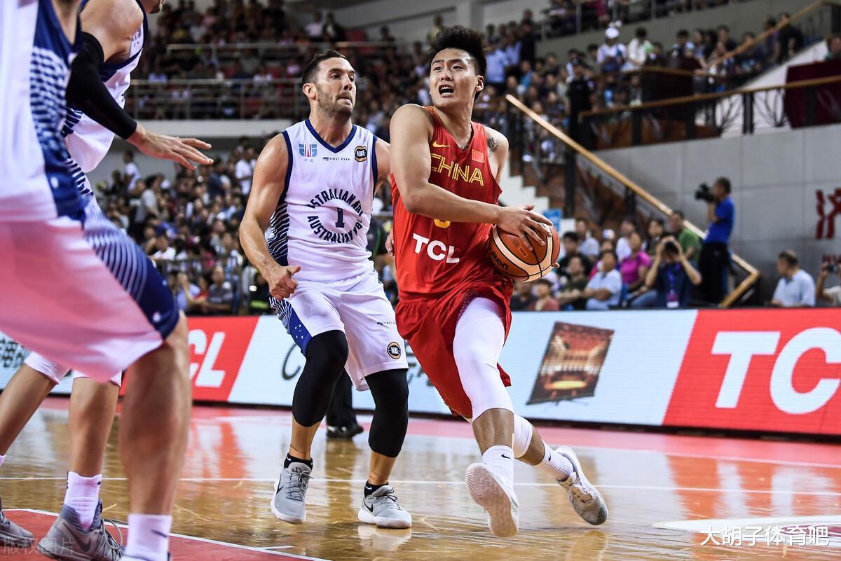 别争了！中国男篮“第1控卫”并非郭艾伦，FIBA意外官宣，太赞了(4)