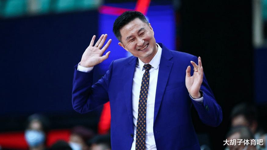 别争了！中国男篮“第1控卫”并非郭艾伦，FIBA意外官宣，太赞了(5)
