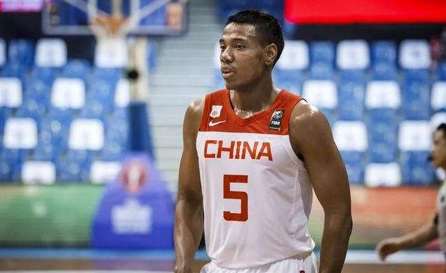 中国男篮的希望，视詹姆斯为偶像，努力成为中国的八村塁
