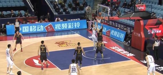 深圳男篮战胜上海，邱彪赛后透露两个赢球关键，句句都是实在话(2)