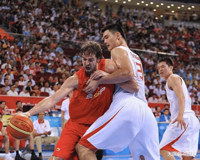 易建联发文大赞08和22年两届奥运开幕式，但中国篮球却回不到过去