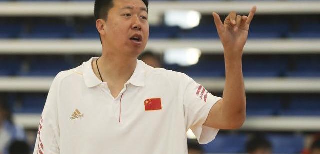在中国篮球历史上，谁是第二大篮球运动员？(5)