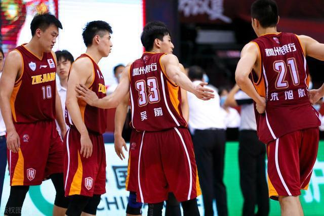 深圳队季后赛首胜后，球迷向王芳姚明建议：3球员可以进中国男篮(3)