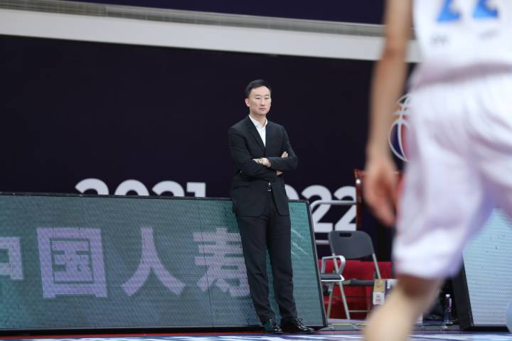 官宣：前浙江稠州金租男篮主帅刘维伟，将担任青岛男篮主教练(2)