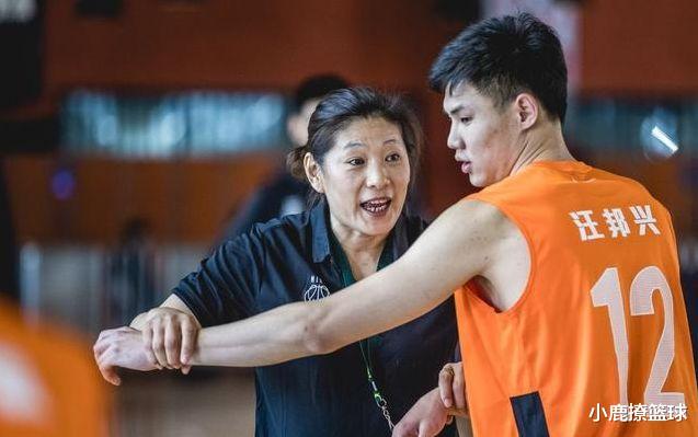 正式官宣！中国女篮传奇教练再次出山，出任国青主帅，太让人期待(2)