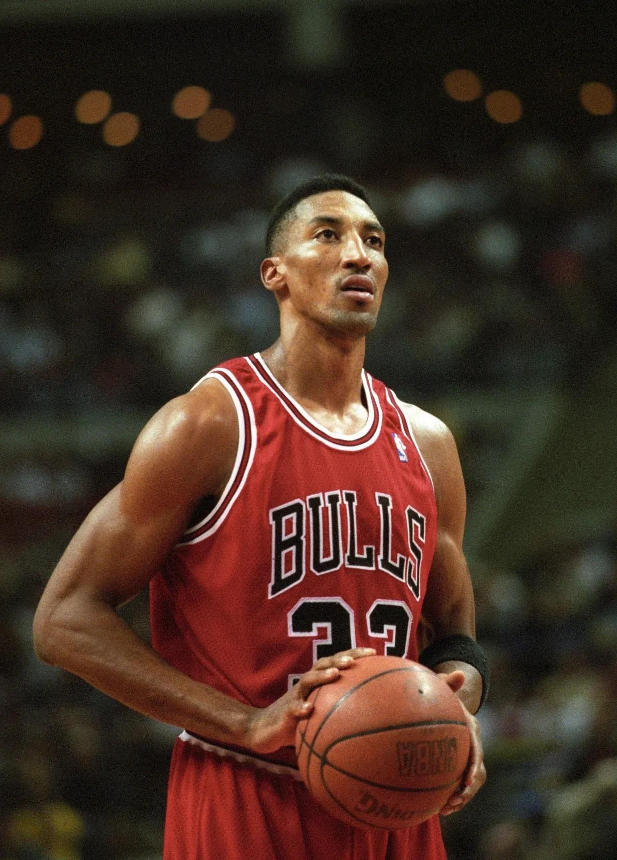 20世纪90年代NBA得分最高的10位球员：马龙超过乔丹3356分(2)