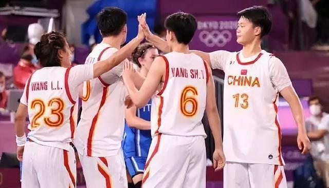 中国女篮上演首秀！冲击世界杯冠军，杨舒予离队，明星后卫领衔(3)