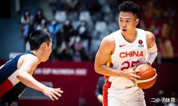 亚洲杯中国男篮81: 93输给韩国。给上场的10位球员打分(2)