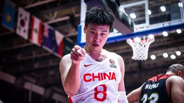 中国男篮亚洲杯，郭艾伦和赵继伟是否出战？有了新消息，杜锋惊喜(2)