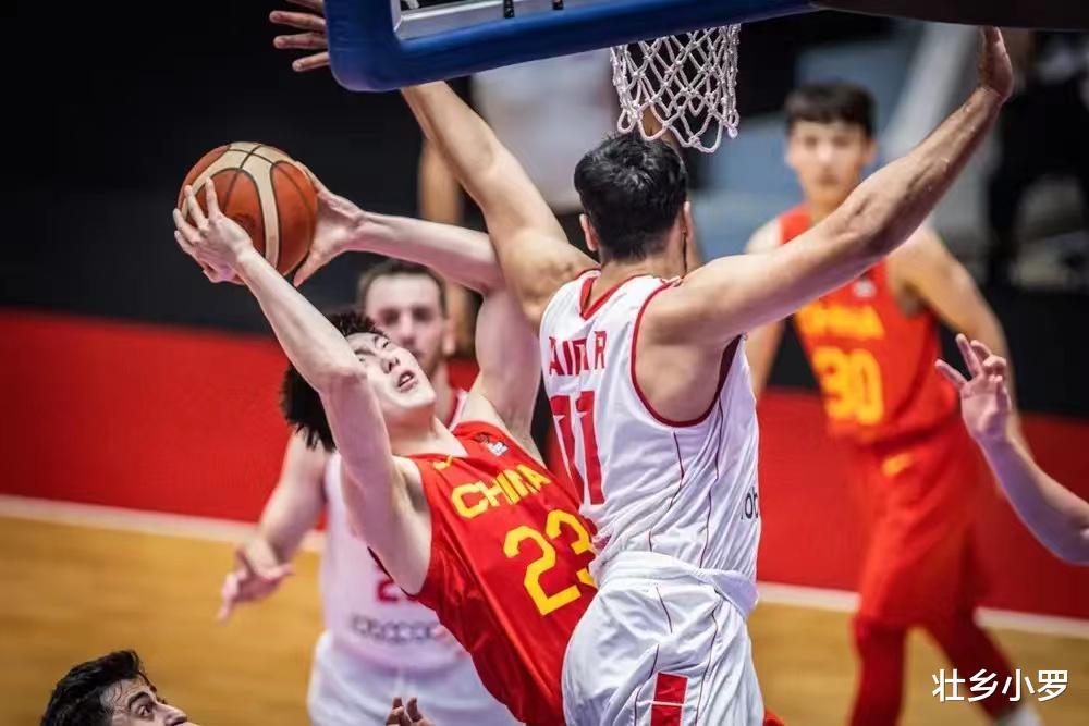 中国男篮任重而道远，连拿个亚洲冠军都是遥不可及的事，怎么谈？(2)