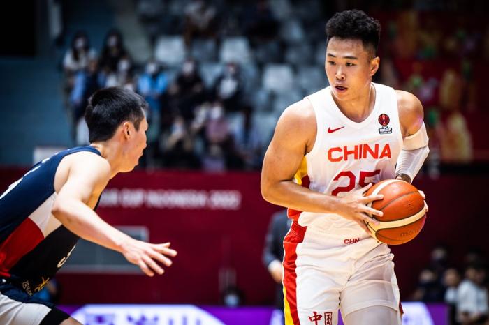 亚洲杯中国男篮12人数据全收录：顾全得分王，徐杰出场时间只比姜伟泽多0.9分钟？(31)