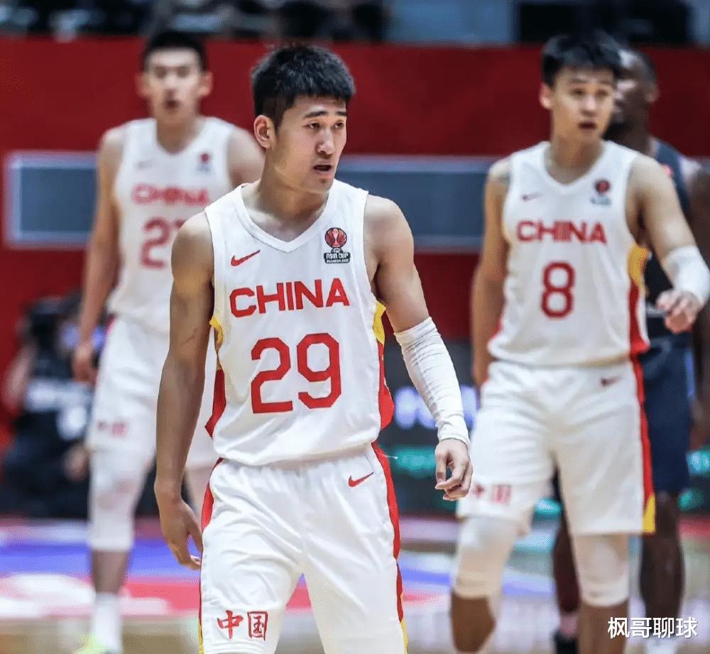 恭喜中国男篮！世预赛有望拿下两连胜，最薄弱位置也将得到补强
