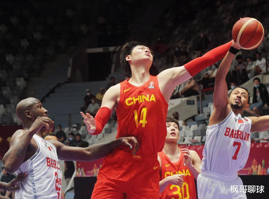 恭喜中国男篮！世预赛有望拿下两连胜，最薄弱位置也将得到补强(2)