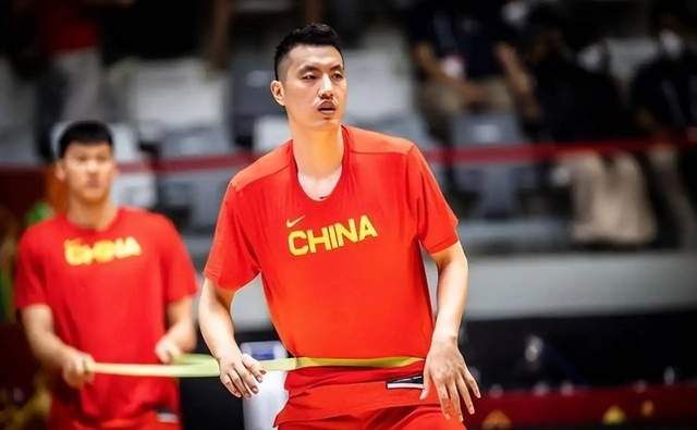 中国男篮最新动态，欧洲拉练传来坏消息，杜峰担心的事情发生了(4)