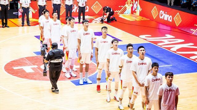 世预赛战火重燃！中国男篮4大主力缺阵，能否客场击败小组劲敌？