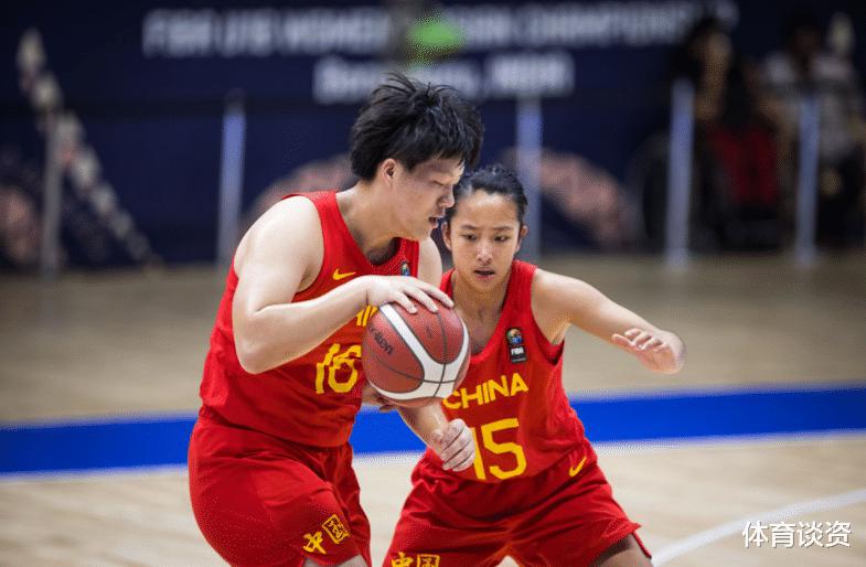 别骂了！中国女篮26分惨败，篮板56比26被欺负，收获亚军太累了(3)
