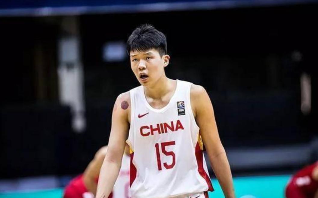 赵纬伦加入中国男篮！与杨瀚森撑起男篮青年军的希望，或赶上明年世界杯(3)