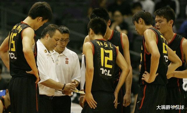 领略欧锦赛的精彩后，中国男篮还学习NBA？邓华德时代已给出答案(4)