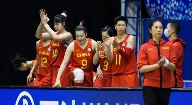 中国女篮挑战韩国队，CCTV5宣布最新决定，5朵金花期待大胜(1)