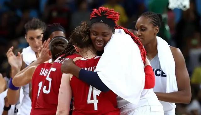 美国女篮小组赛5战均净胜对手两位数！世界杯27连胜近26年仅一败(3)