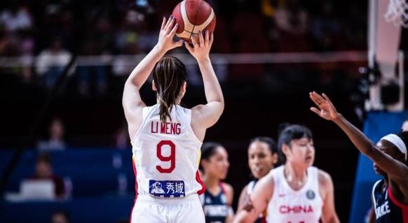 中国女篮85比71战胜法国队，女篮收入曝光，姚明新决定用心良苦(1)