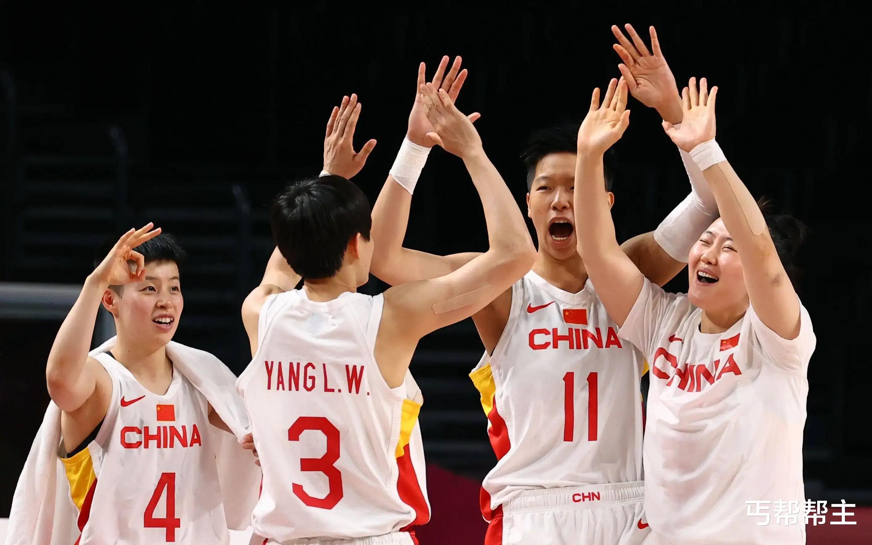 突然发现每当中国男篮没落的时候，女篮就变得很强大(3)