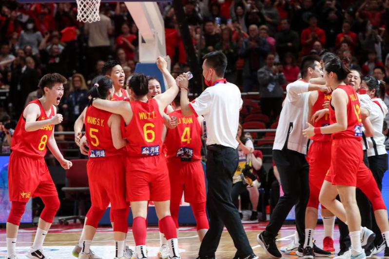 晋级决赛！中国女篮首笔奖励来了，只有2人获奖励(2)