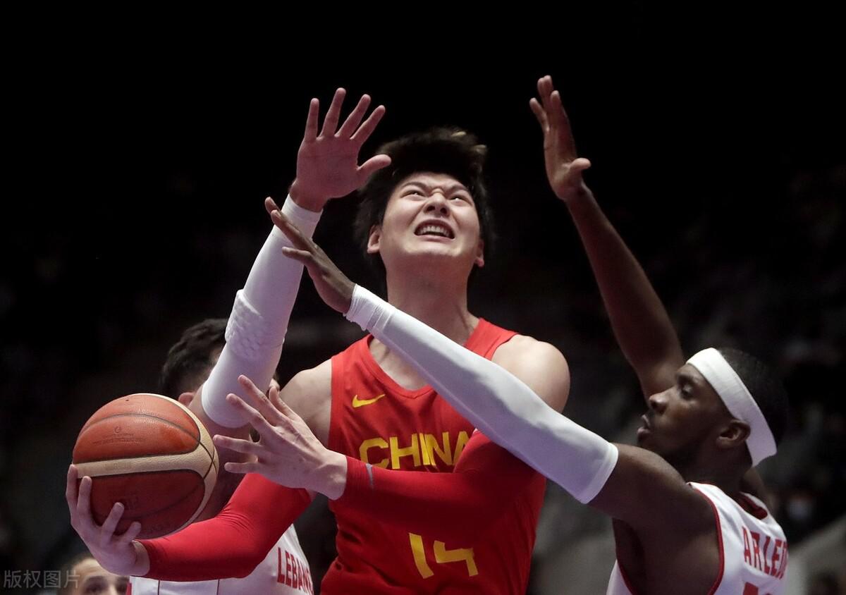 CCTV5或调整转播计划，中国男篮世预赛暂未安排直播，球迷惋惜(4)