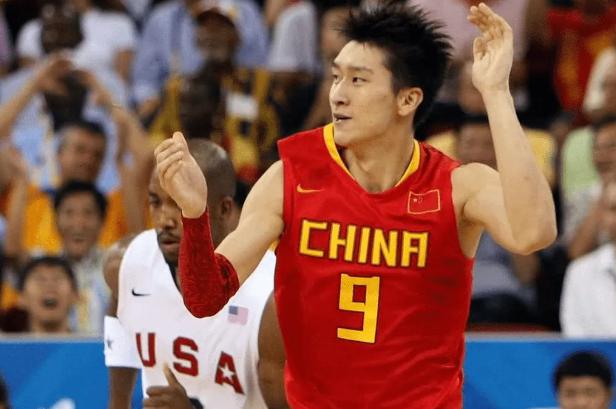 孙悦通过高强度的篮球练习，让身体状况不佳，获得多个金牌奖项(5)