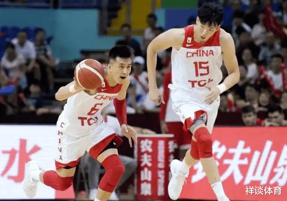 周鹏接受央视篮球名嘴专访：若中国男篮需要老队员，我将义无反顾(2)