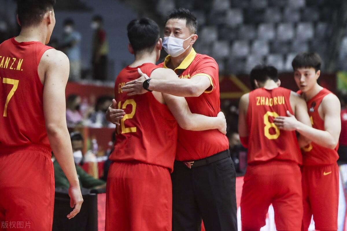 事件回顾：中国男篮2连胜进世界杯，杜锋下课谜底揭开，篮协发长文回应(5)