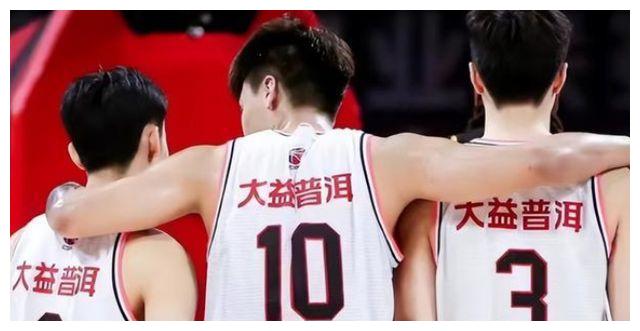 这8点，北京男篮的问题，终于被分析了个透彻(4)