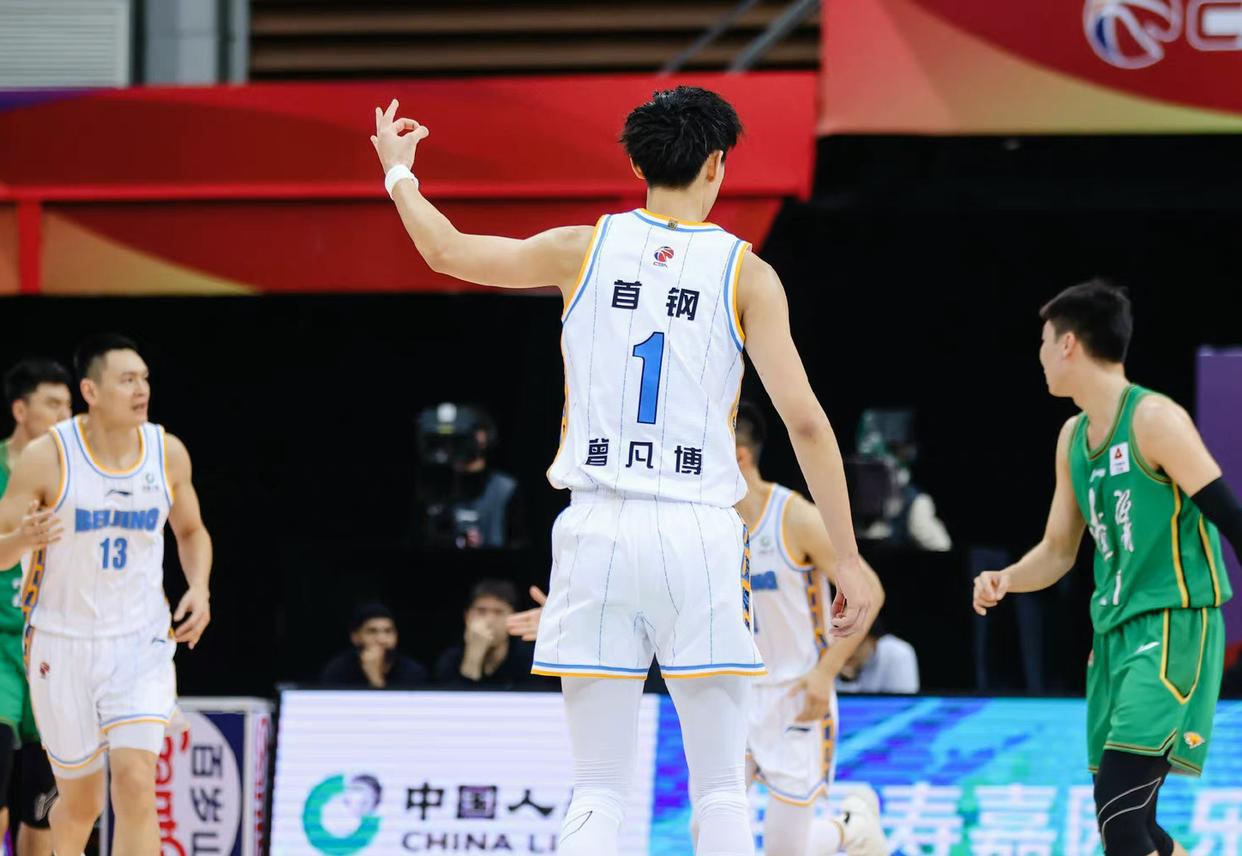 完爆张镇麟！CBA最强锋线新星正式出炉，中国男篮的“新王牌”！(3)