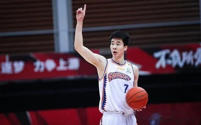 超级新星赛季报销，他的缺席让上海男篮夺冠前景不乐观(3)
