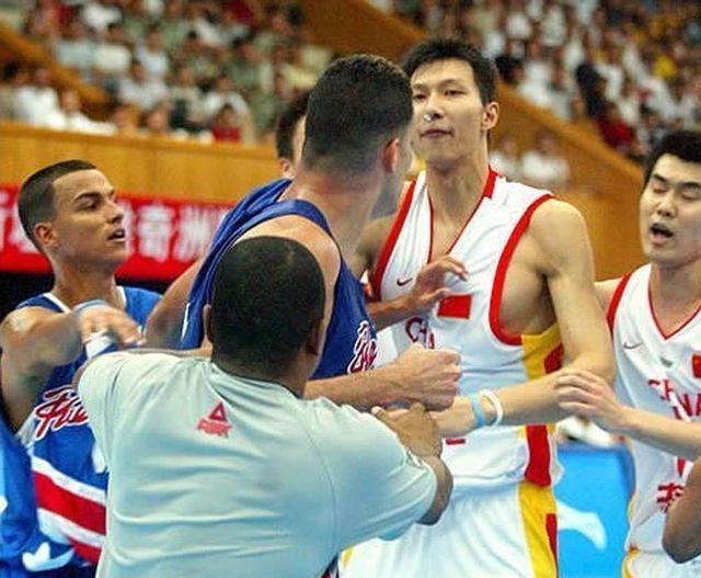 宫鲁鸣：男篮主场哨肯定有，澳洲教练要求中国男篮不靠裁判赢球(6)