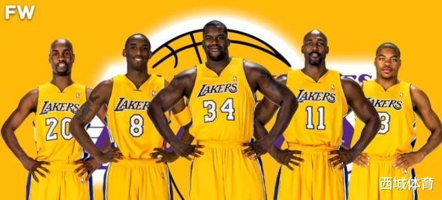 NBA最让人失望的十支超级球队分别是：一支来自太阳和火箭，两支来自篮网，三支来自湖人(11)