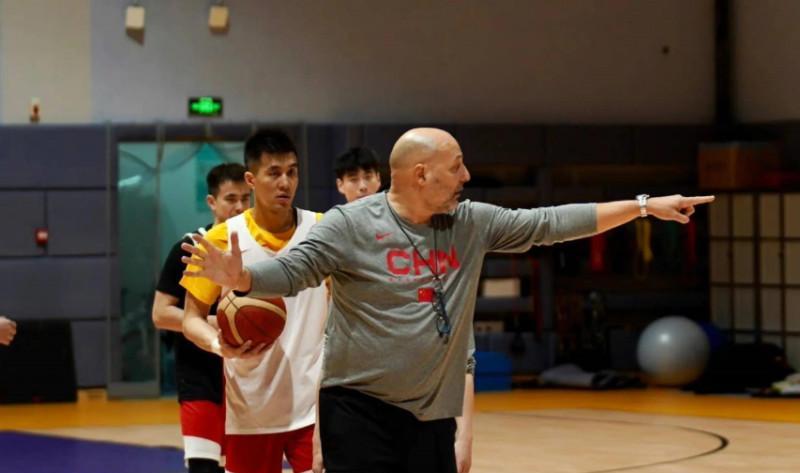 中国男篮迎来NBA大锤，锋线终于无忧，前八我们回来了(5)