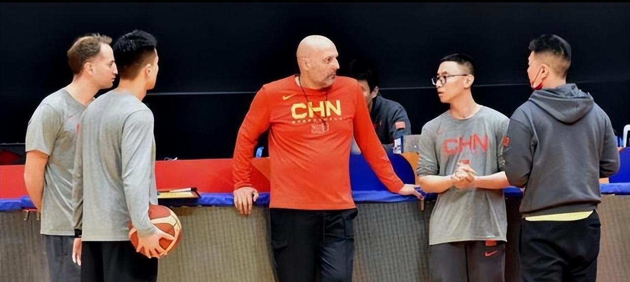 中国男篮没有郭艾伦和吴前，也没有顾全，欧洲拉练赛靠什么赢(3)