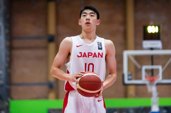 日本华裔前锋或成中国男篮锋线未来最大的对手！
U19男篮世界杯，日本男篮首战不敌