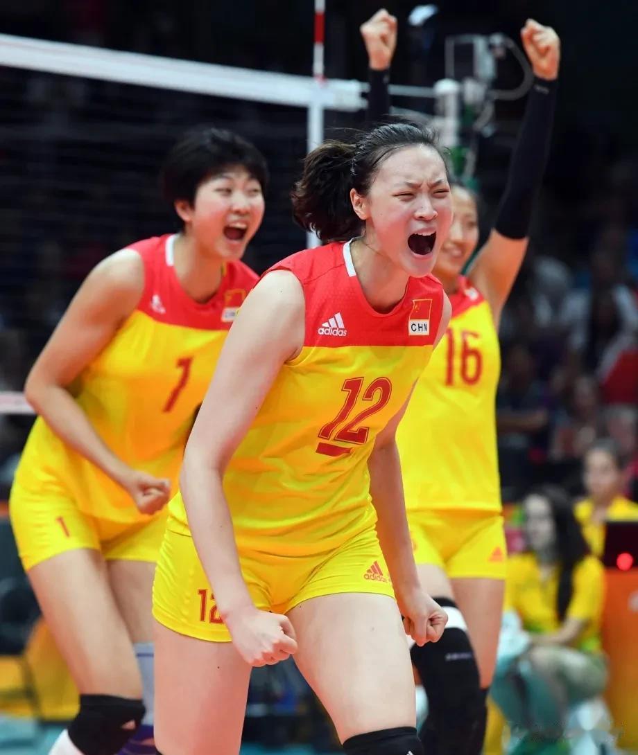 霸气金兰！中国体育三大球靠女人撑起一片天，盘点三大球男女实力排行榜：

中国女篮(1)