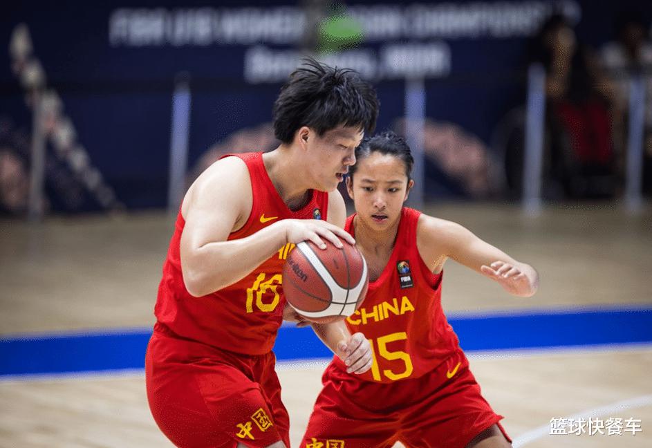 女篮热身赛46分惨败：单节2分全场32分 U19中国队不敌法国(2)