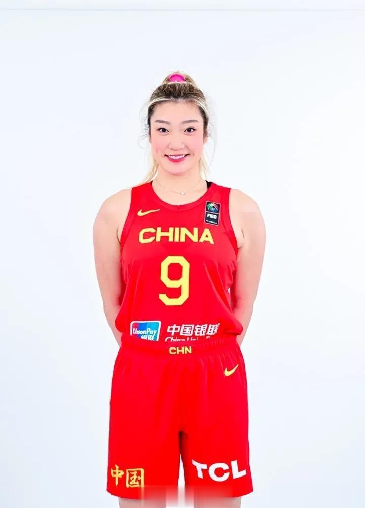 FIBA《U16亚锦赛黄金新星》——李梦[玫瑰][玫瑰][玫瑰][玫瑰][玫瑰](1)