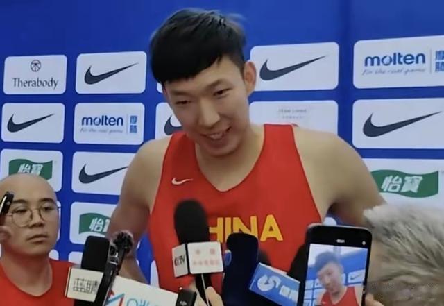 中国男篮61-75又被克罗地亚打爆了
中国男篮空有身高优势
不但投篮糟糕，防守也(1)
