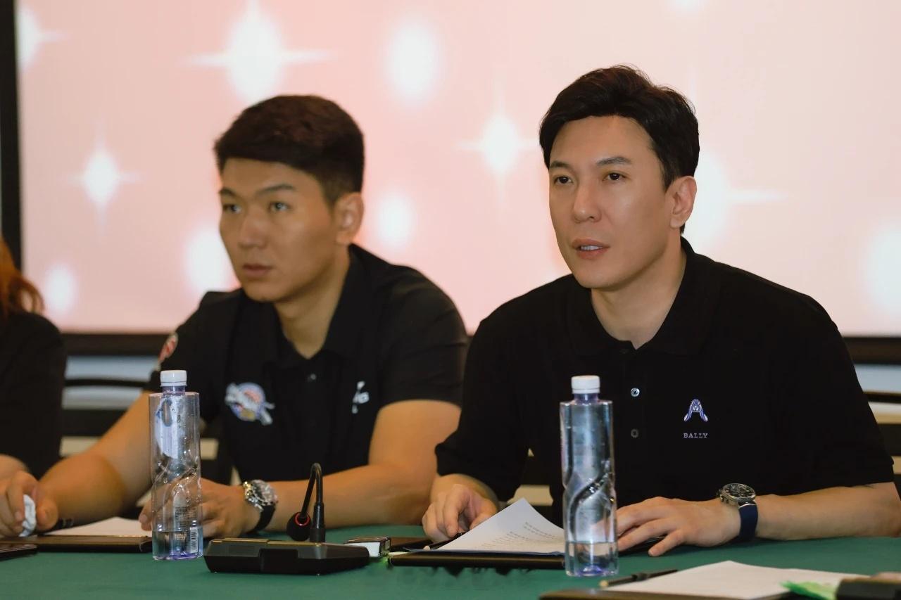 昨日，新疆广汇篮球俱乐部召开2022-23赛季总结暨新赛季动员会，球队全员参加。(2)