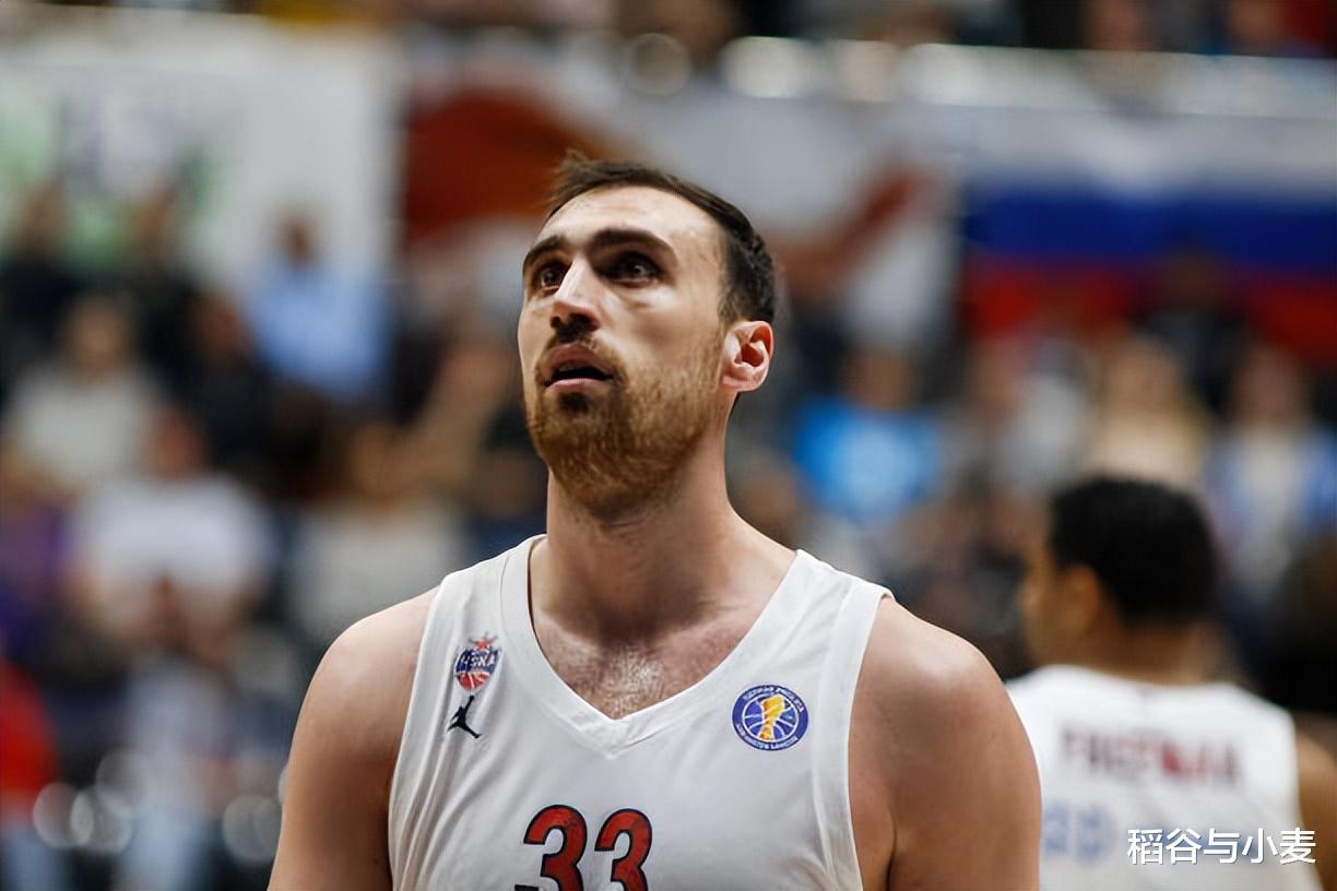米卢蒂诺夫将扛起塞尔维亚内线大旗，篮网手握他的NBA签约权？(4)