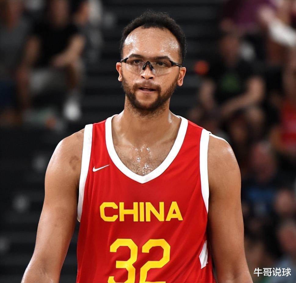 哈登：很关注中国现役男篮，目前能打NBA的只有1人，周琦退化严重(2)