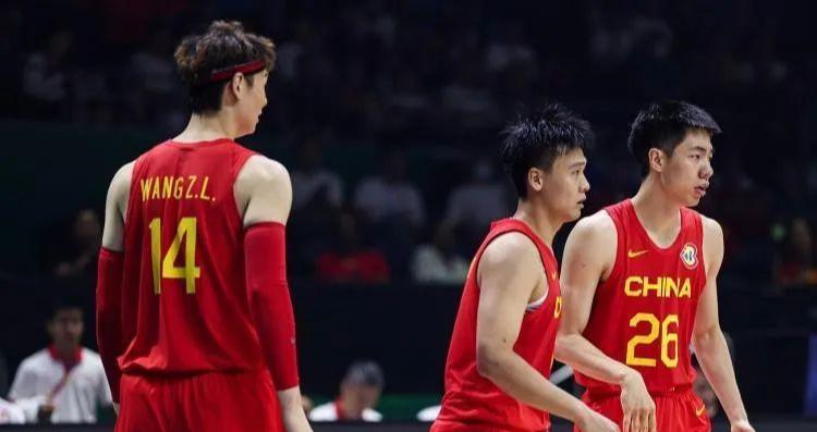 中国男篮惨败塞尔维亚，李凯尔发挥极其低迷，并非输球的罪魁祸首(3)