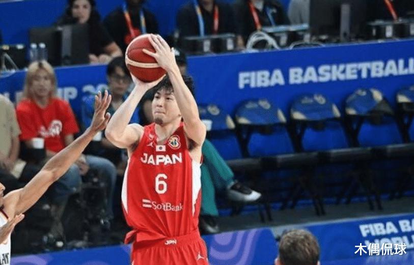日本男篮又给中国男篮当头一棒，为身高论者可以歇歇了！(2)